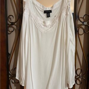 Spense White Lace-Trim Long Sleeve Peasant Blouse